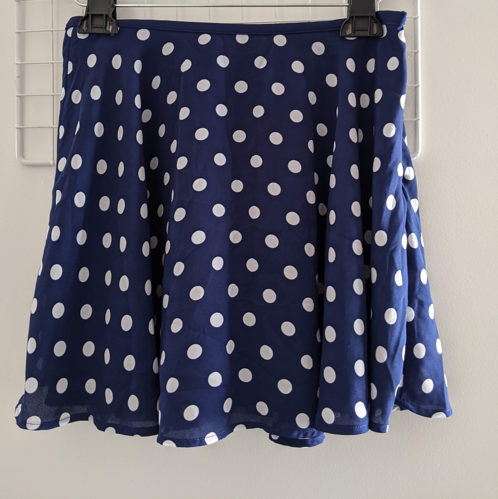 Forever 21 women's polka dot skirt size medium
